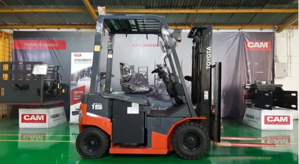 IN STOCK  R053 TOYOTA ELECTRIC FORKLIFT, 8FBN15 3M FV MAST  2 samping